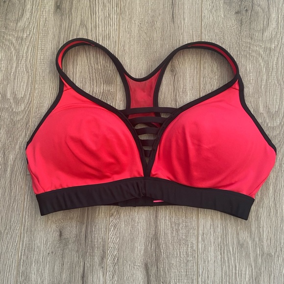 La Senza sports bra - Picture 1 of 1